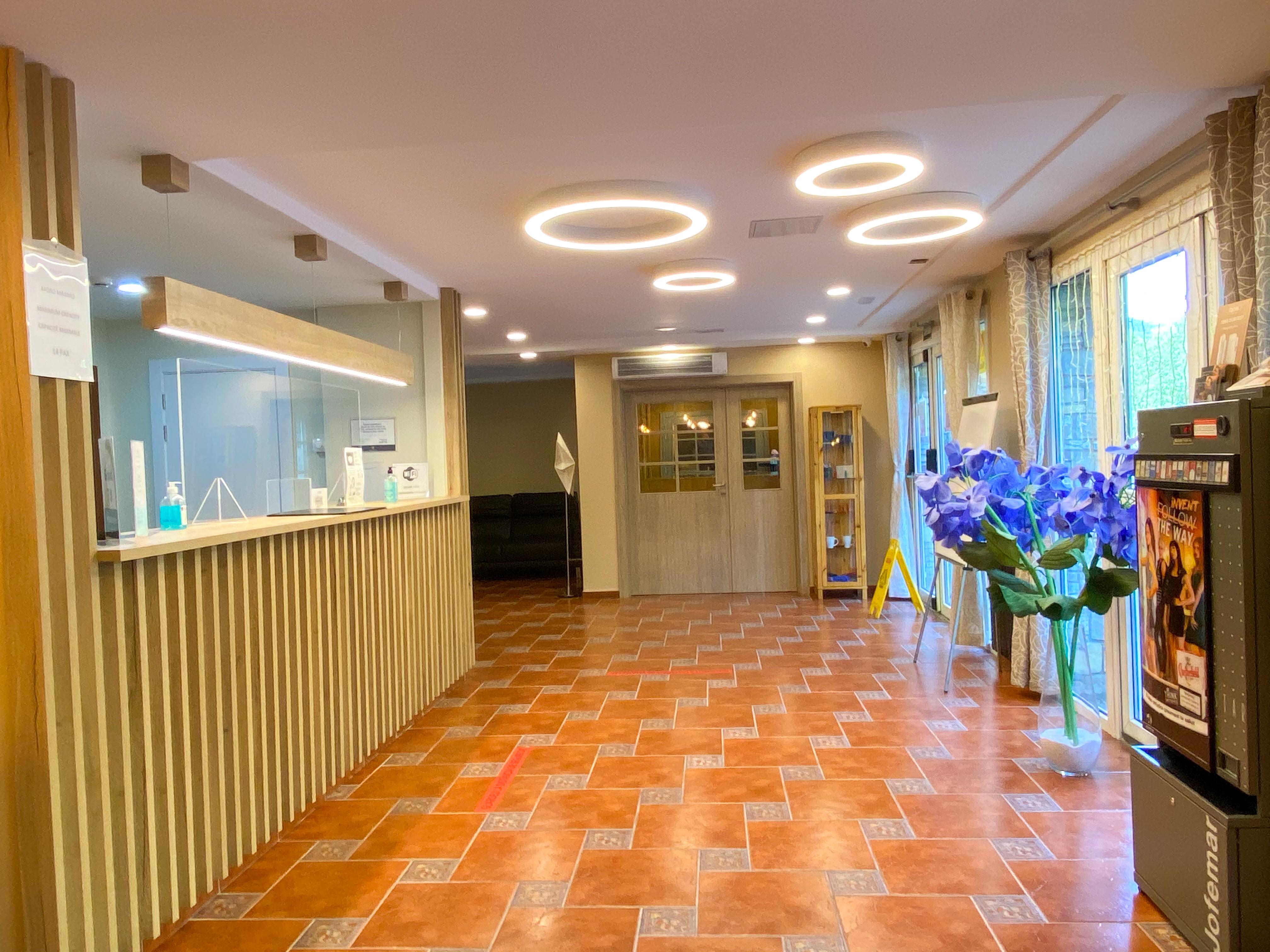 Somriu Hotel Vall Ski อินเกลส ภายนอก รูปภาพ