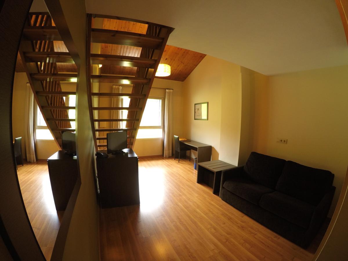 Somriu Hotel Vall Ski อินเกลส ภายนอก รูปภาพ