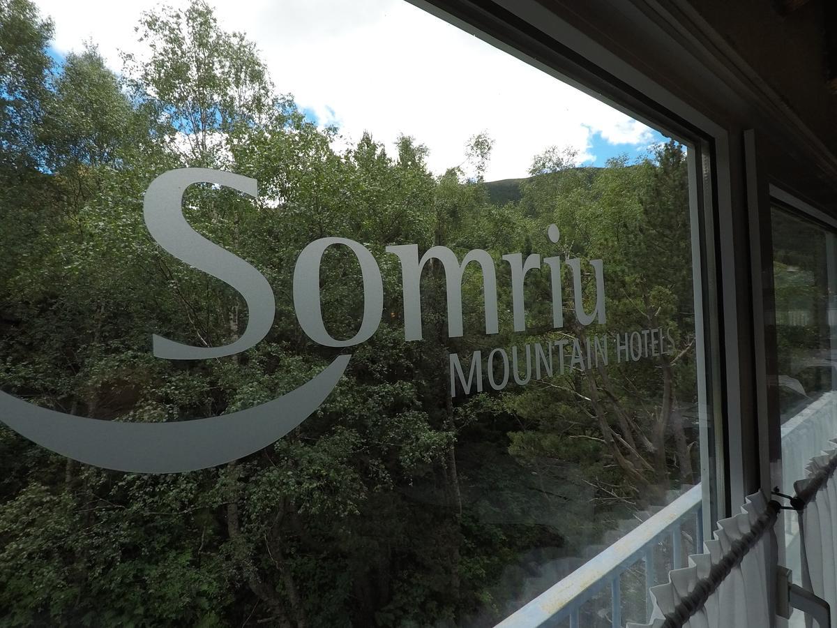 Somriu Hotel Vall Ski อินเกลส ภายนอก รูปภาพ