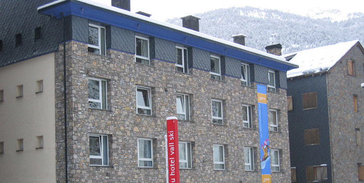 Somriu Hotel Vall Ski อินเกลส ภายนอก รูปภาพ